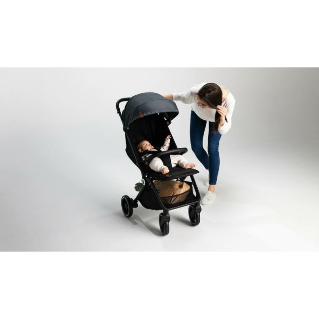 Lionelo - Carucior sport Cloe, De la nastere, Cu accesorii, Cadru din aluminiu, 0-22 kg, Usor, Pliabil cu o singura mana, Ideal pentru toate tipurile de suprafete, Maro BYNLO-CLOE_BROWN_RUST
