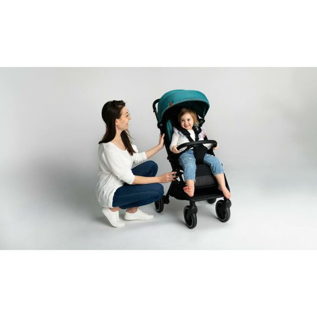 Lionelo - Carucior sport Cloe, De la nastere, Cu accesorii, Cadru din aluminiu, 0-22 kg, Usor, Pliabil cu o singura mana, Ideal pentru toate tipurile de suprafete, Maro BYNLO-CLOE_BROWN_RUST