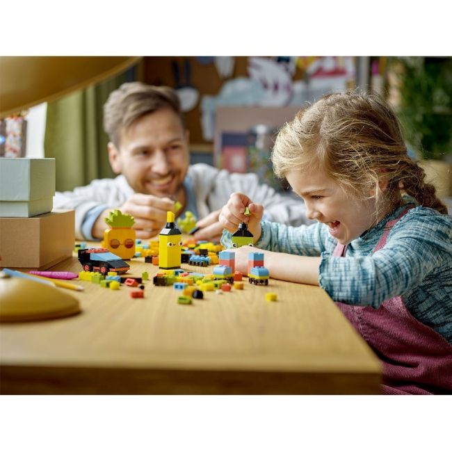 LEGO CLASSIC DISTRACTIE CREATIVA CU NEOANE 11027 VIVLEGO11027