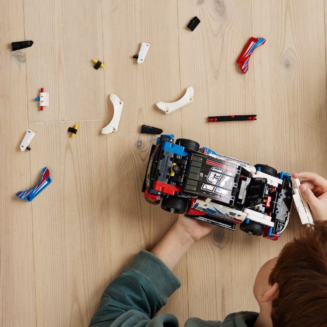 LEGO TECHNIC NASCAR NEXT GEN CHEVROLET CAMARO ZL1 42153 VIVLEGO42153