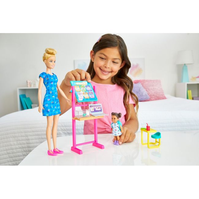 BARBIE CARIERE SET MOBILIER CU PAPUSA BLONDA PROFESOARA VIVMTDHB63_HCN19