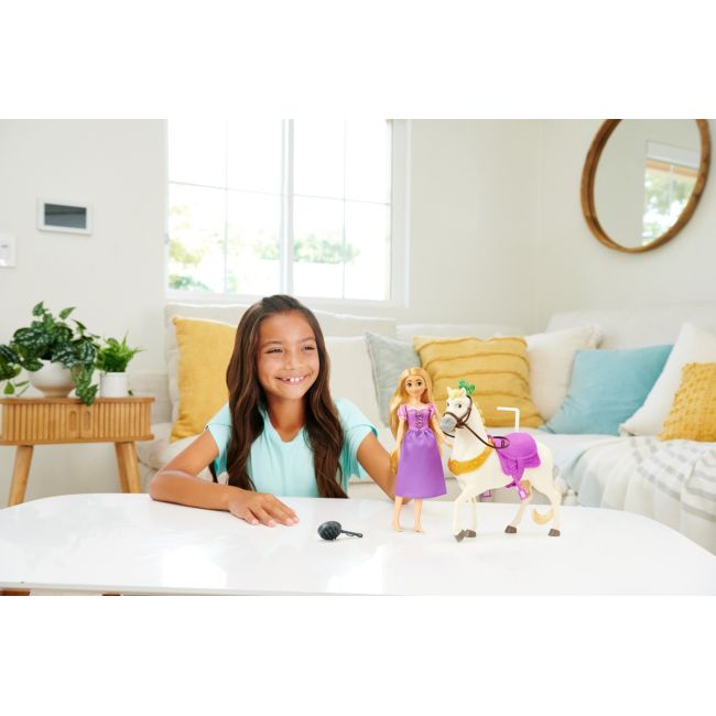 DISNEY PRINCESS SET PAPUSA RAPUNZEL SI CALUL MAXIMUS VIVMTHLW23