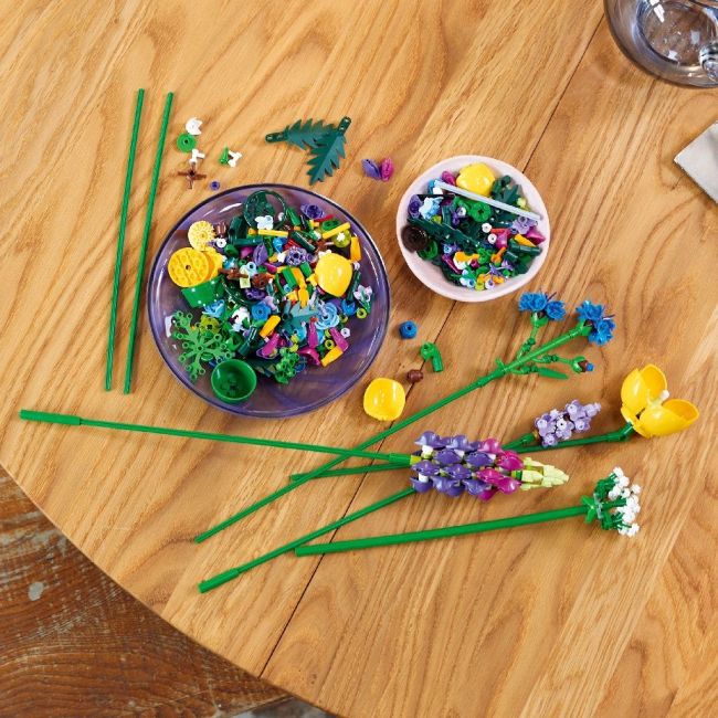 LEGO ICONS BUCHET DE FLORI DE CAMP 10313 VIVLEGO10313