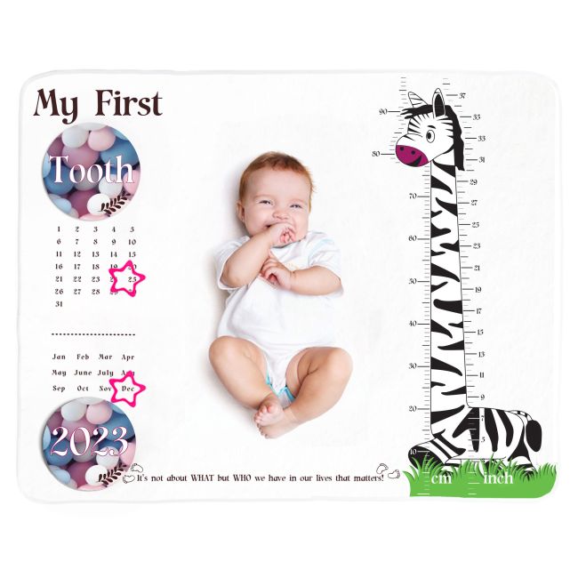 Păturică Milestone plusata cu 2 fete pentru fotografierea bebelușului Long Neck Zebra & Foot Steps, cu 45 Stickere Cadou