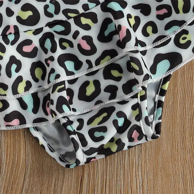 Costum de baie cu volan si bretelute (Marime: 130, Model: Multicolor) JEMdrl47b2ua22