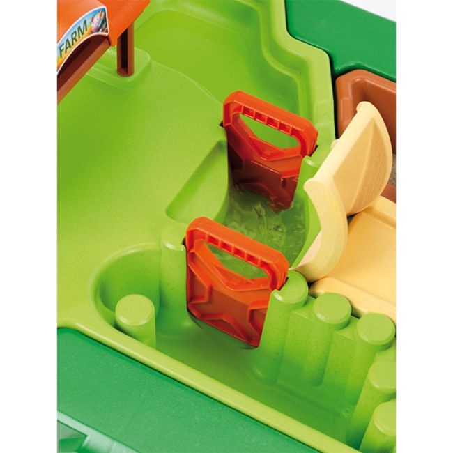 Masuta de joaca cu apa si nisip 2 in 1 - ferma john deere tk3948