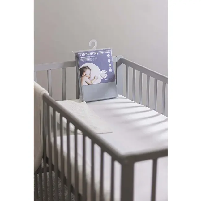 Petite&Mars - Cearceaf impermeabil cu eleastic, Soft Dream Dry, Lavabil la masina pana la 95 de garde, 120x60 cm, Gri BYN313112