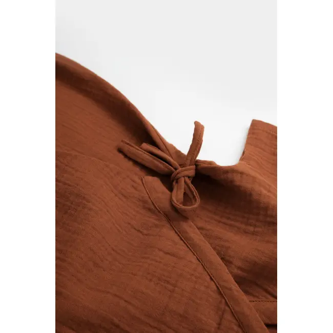 Salopeta petrecuta din muselina, BabyCosy, 100% bumbac organic, Caramiziu (Marime: 6-9 luni) JEMBC-CSYM7001-6