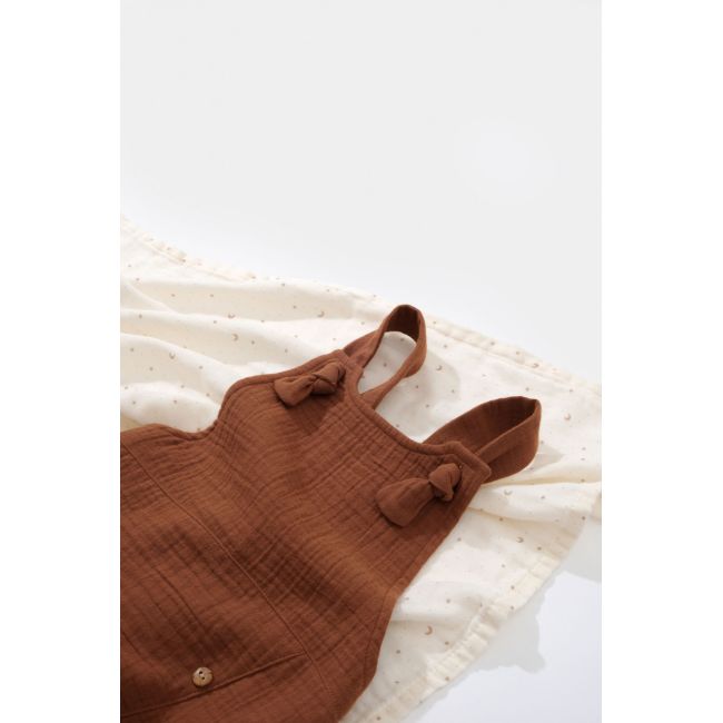 Salopeta de vara cu pantaloni lungi din muselina, BabyCosy, 100%bumbac, caramiziu (Marime: 9-12 luni) JEMBC-CSYM7007-9