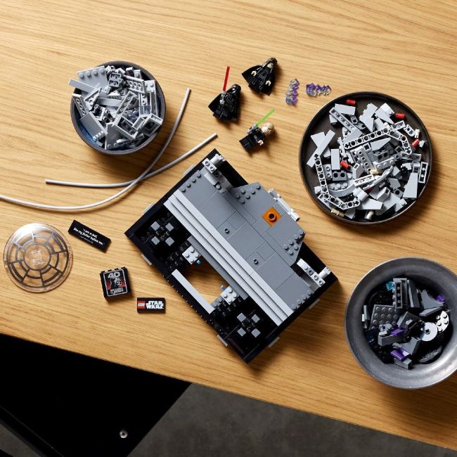 LEGO STAR WARS DIORAMA SALA TRONULUI IMPARATULUI 75352 VIVLEGO75352