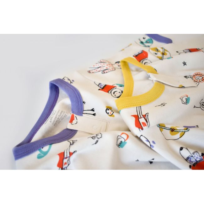 Set 2 salopetele cu maneca lunga si panataloni lungi - 100%bumbac organic - Galben si Mov, Baby Cosy (Marime: 6-9 luni) JEMBC-CSY5815-6