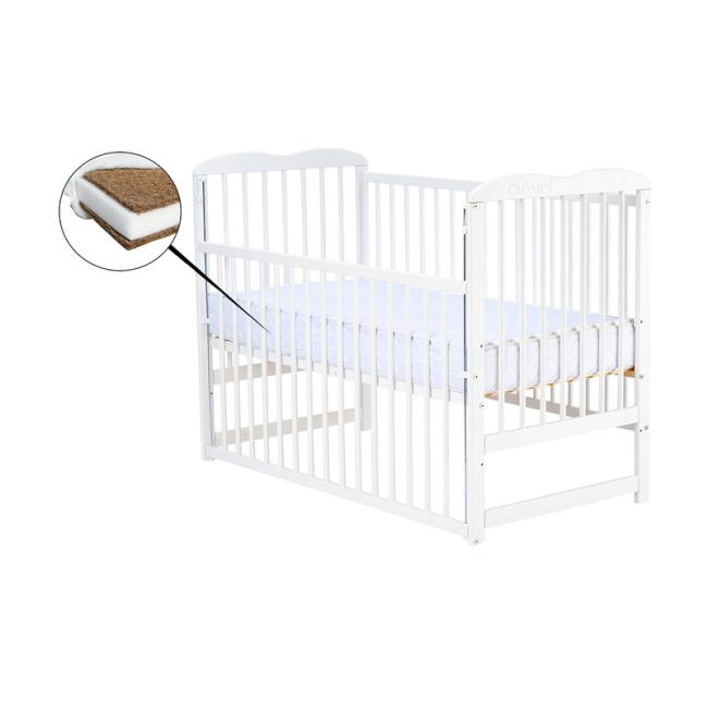 Qmini - Patut din lemn Agata 120x60 cm, Cu laterala culisanta, Din lemn de pin, Stabil si rezistent, Inaltime saltea reglabila pe 3 nivele, Laterala cu 3 bete detasabile, EN716-1, EN716-2, Alb + Saltea 10 cm BYNQMAGA10CM03AL
