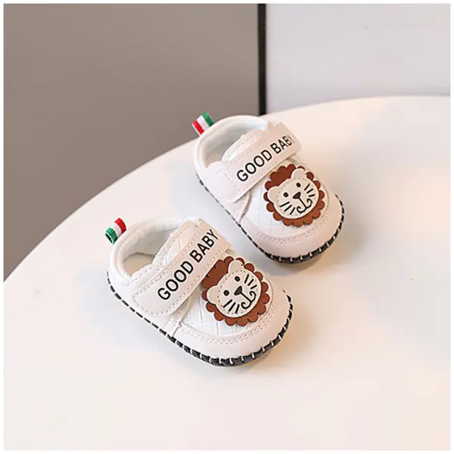 Pantofiori albi cu crem pentru baietei - Lion LIJY2328-2-sa45