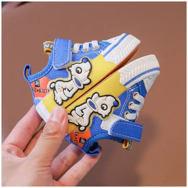 Tenisi albastri pentru baietei - catelus (marime disponibila: marimea 21) lipy1317-1-4-p34.marimea 21