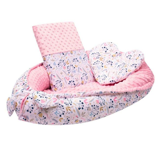Set 3 piese Luxury, Baby Nest cu doua fete, Cu paturica si pernuta in forma de inima, New Baby, Minky Cranberries BYN46830
