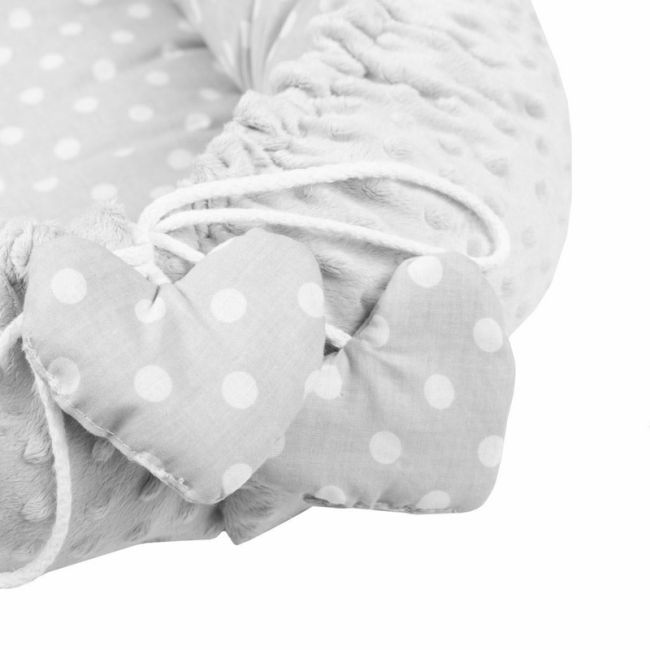 Set 3 piese Luxury, Baby Nest cu doua fete, Cu paturica si pernuta in forma de inima, New Baby, Minky Heart Grey BYN39072