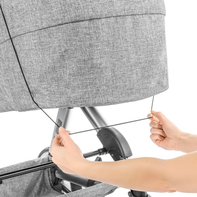 Copertina pentru protectie solara UV 50+, parasolar pentru carucior de copii, model universal, negru, Reer ShineSafe Black 84191