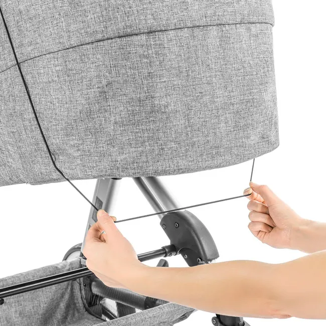 Copertina pentru protectie solara UV 50+, parasolar pentru carucior de copii, model universal, negru, Reer ShineSafe Black 84191