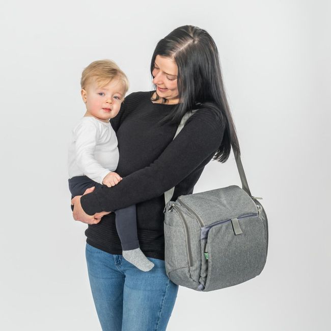 Inaltator de scaun pentru bebelusi 6-36 luni, transportabil, din plastic reciclat, Reer Growing Booster Seat 85041