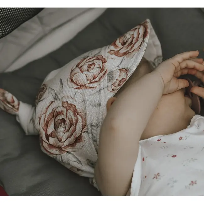 Sepcuta De Soare 6 Luni - 6 Ani Reglabila Din In Si Vascoza Cu Cozoroc Pentru Protectie, Sepia Rose Pjb489894