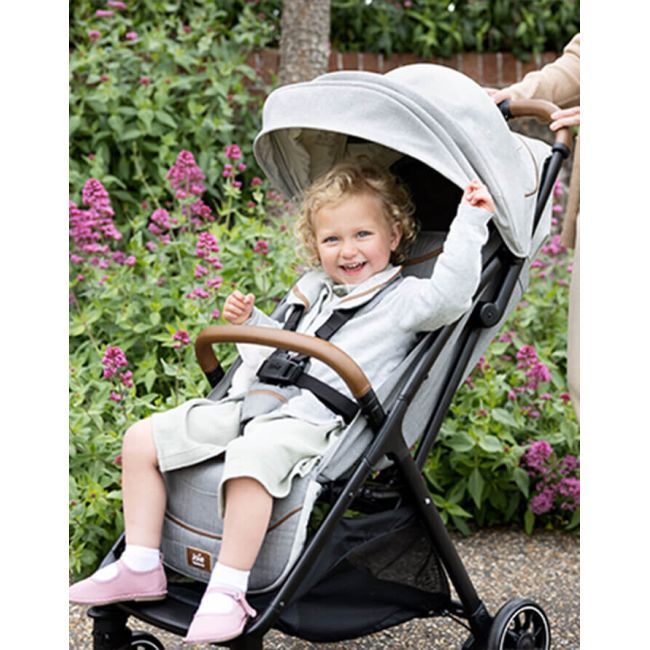 Joie - carucior pentru copii ultracompact  3 in 1 parcel oyster / i-snug shale ( carucior parcel oyster + landou ramble xl oyster + scoica auto i-snug cu tetiera reglabila, nastere - 75 cm, shale)  bbba1219peoys000set