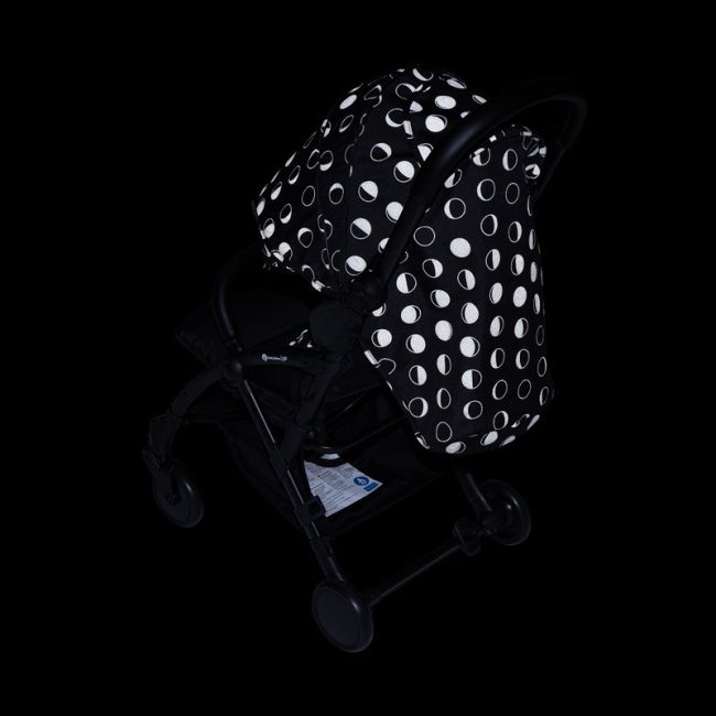 Petite&Mars - Carucior sport Up, Editie limitata, Capotina reflectorizanta, Ultracompact si usor, 6 luni+, 5.8 kg, Bara detasabila, Sustine pana la 22 kg, Gri Inchis BYN460831