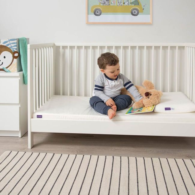 Saltea antialergica din spuma 140x70x10 cm Clevamama 3120, testata impotriva alergenilor, certificata asthma & allergy friendly™ SUPclvm_3120