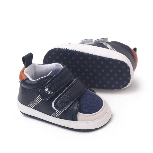 Tenisi bleumarine pentru baietei - While MBDZ2315-3-sa40