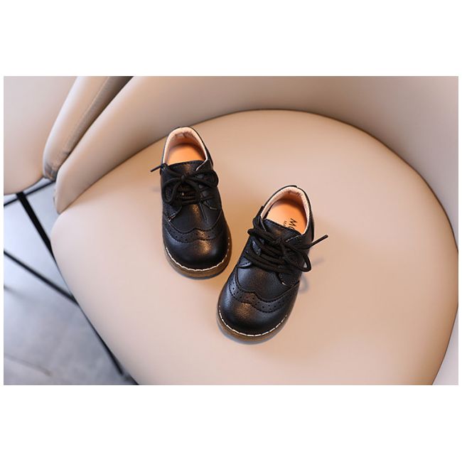 Pantofi negri cu sireturi pentru baietei (marime disponibila: marimea 27) liv182-2.marimea 27