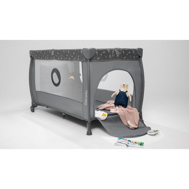Lionelo - Patut pliant cu doua nivele, Stefi Plus, Cu intrare laterala cu fermoar, 2 roti, 120 x 60 cm, Conform cu standardul european de securitate EN 716, Roz/Galben BYNLO-STEFI_PLUS_PINK_YELLOW
