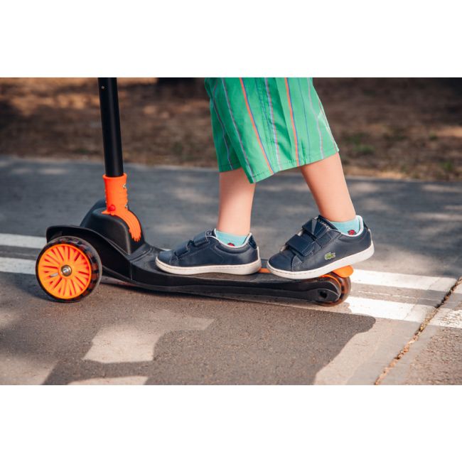 Lionelo - Trotineta Timy, Copii, Pliabila, Pana la 50 Kg, Cu design ergonomic, Cu lumini LED, 26,5 x 60 x 64-76 cm, 3 ani+, Portocaliu/Negru BYNLOE-TIMMY_ORANGE_BLACK