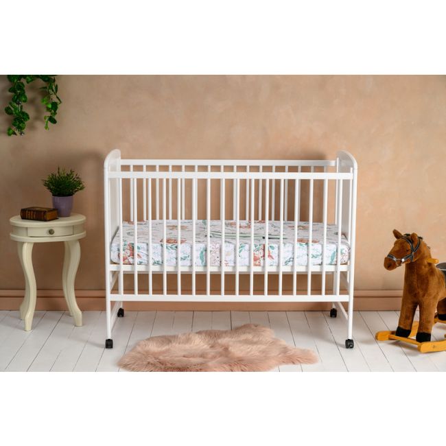 Qmini - Patut din lemn Timmi Elephant 120x60 cm, Din lemn de pin si mdf, Stabil si rezistent, Inaltime saltea reglabila pe 3 nivele, Laterala cu 3 bete detasabile, EN716-1, EN716-2, Alb + Saltea 10 cm BYNQMTIME10CM01AL