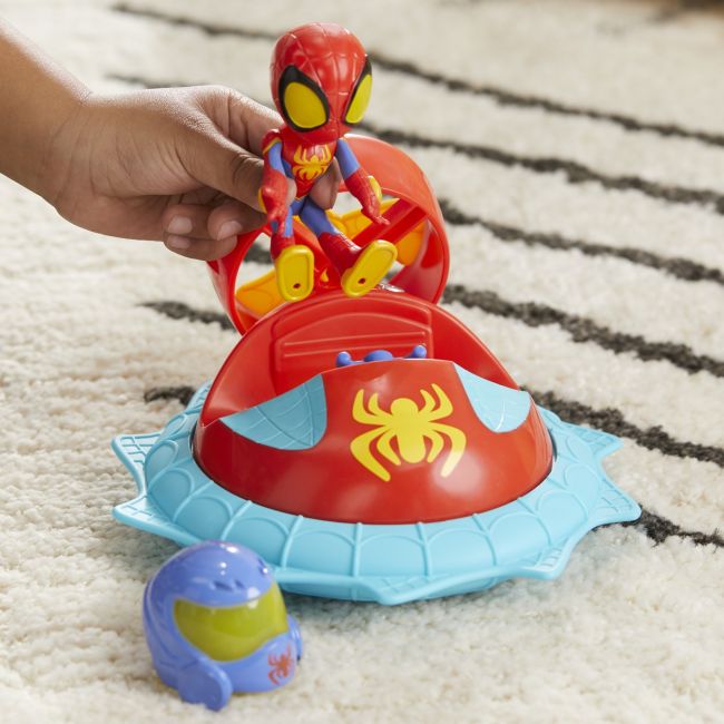 SPIDEY PRIETENII EXTRAORDINARI SET MASINUTA SI FIGURINA SPIDEY VIVF6775_F7252