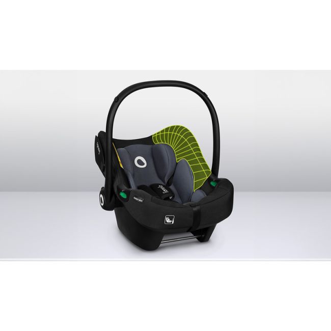 Lionelo - Soica auto i-Size Astrid, 0-13 Kg, 40-87 cm, Cu maner si capotina reglabile, Cu protectie laterala avansata, Salteluta confortabila , Conform cu standardul european de securitate R129, Negru/Gri BYNLO-ASTRID_I-SIZE_BLACK_GREY