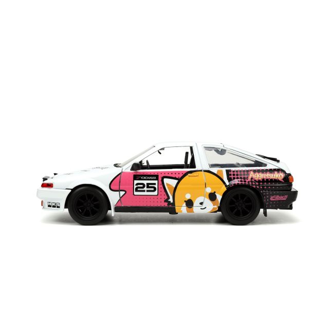 JADA AGGRETSUKO SET MASINUTA METALICA SI FIGURINA AGGRETSUKO SI TOYOTA TRUENO SCARA 1:24 VIV253255056