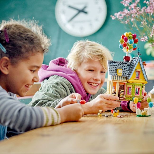 LEGO DISNEY CASA DIN FILMUL UP 43217 VIVLEGO43217