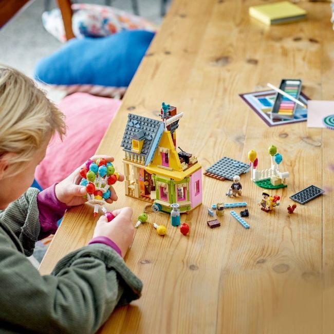 LEGO DISNEY CASA DIN FILMUL UP 43217 VIVLEGO43217