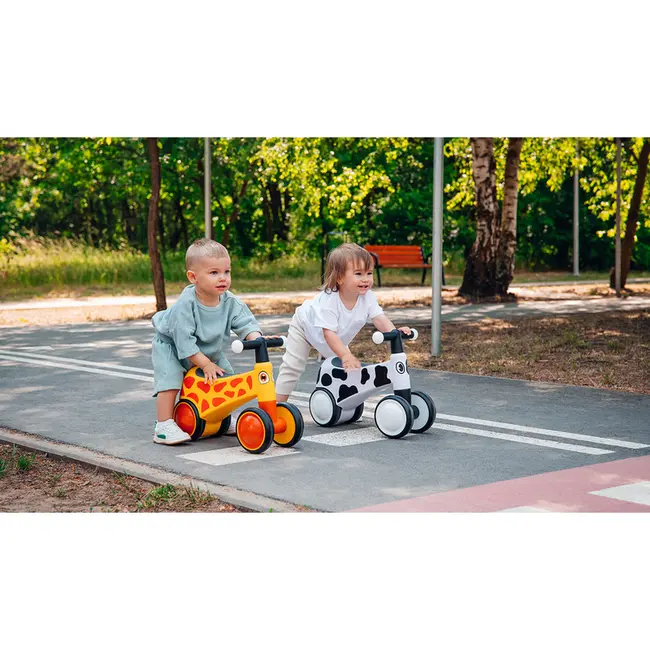 Lionelo - Bicicleta fara pedale, Sammy, Cu 4 roti, Din spuma EVA, Stabila, Manere moi, antiderapante, 12- 36 luni, Greutate maxima suportata 25 kg, Certificata EN 71-1:2014, EN 71-2:2011, EN 71-3:2019, Galben BYNLOE-SAMMY_YELLOW_HONEY