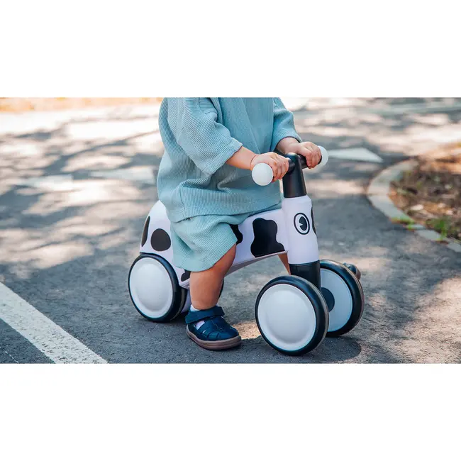 Lionelo - Bicicleta fara pedale, Sammy, Cu 4 roti, Din spuma EVA, Stabila, Manere moi, antiderapante, 12- 36 luni, Greutate maxima suportata 25 kg, Certificata EN 71-1:2014, EN 71-2:2011, EN 71-3:2019, Galben BYNLOE-SAMMY_YELLOW_HONEY