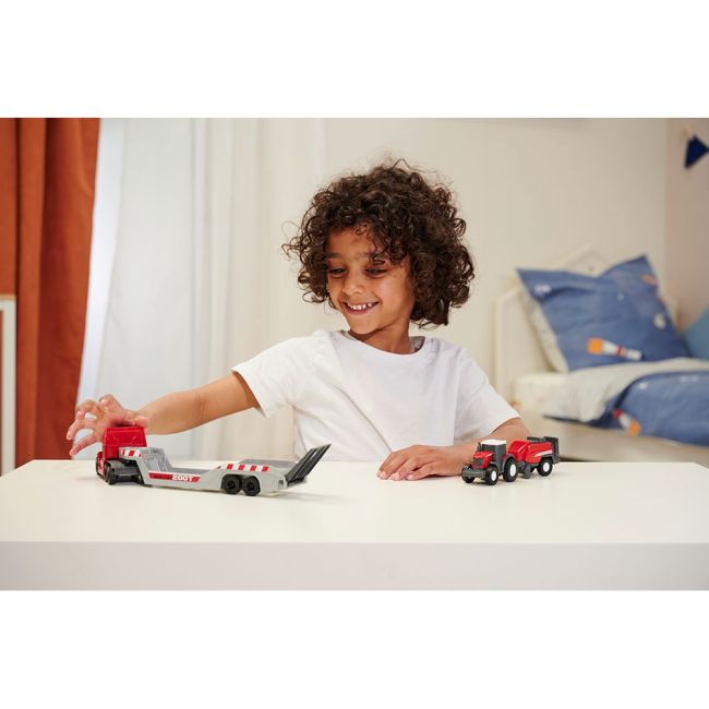 Camion dickie toys massey ferguson micro farm truck 32 cm cu tractor si presa de balotat hubs203735004