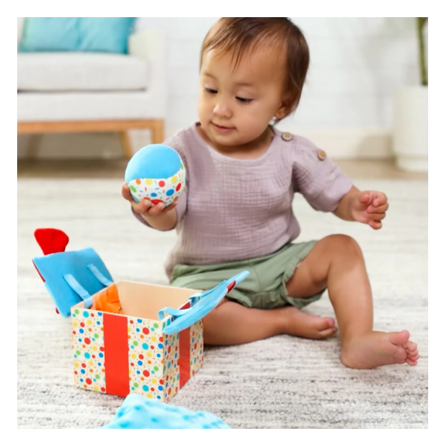 Set jucarii bebe in cutie cadou din lemn - okemd30731