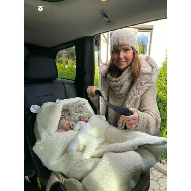 MimiNu - Paturica calduroasa de infasat pentru scoica, scaun auto/carucior, Cu gluga si urechi, Dimensiune 90x90 cm, Din imitatie de lana si bumbac, Certificat Oeko Tex Standard 100, Ecru Lulu Natural BYN6426972024402