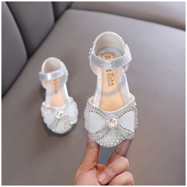 Pantofi argintii cu strasuri si perlute - Princess AM36-235-2