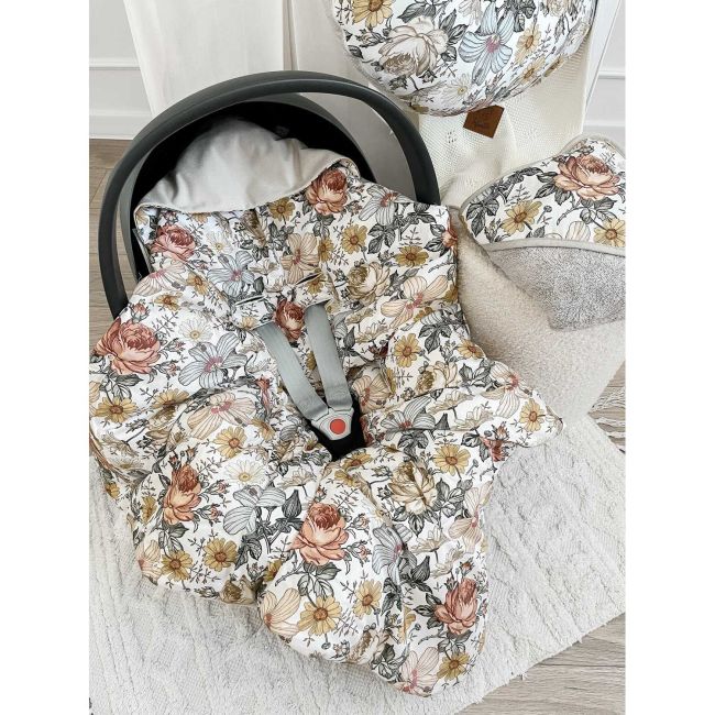 Paturica de infasat pentru scaun auto Velvet Infantilo IF19109 BBJIF19109_Flori Retro/Bej