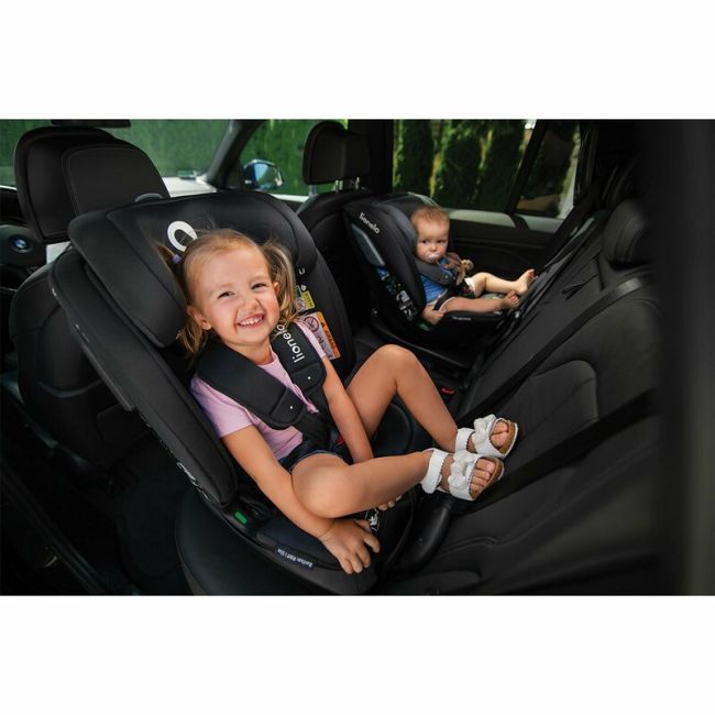 Lionelo - Scaun auto Bastiaan RWF i-Size, Pozitie de somn, Protectie laterala, Rotire 360 grade, 0-36 Kg, Cu Isofix si Centura Top Tether, Conform cu standardul european de securitate ECE R129, Negru BYNLO-BASTIAAN_RWF_ISIZE_BLACK_CARBON