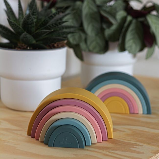 Petite&Mars - Jucarie pentru stivuire, Curcubeu, 14x7.5x5 cm, Silicon, Fara BPA, 6 piese, 12 luni+, Verde BYN599817