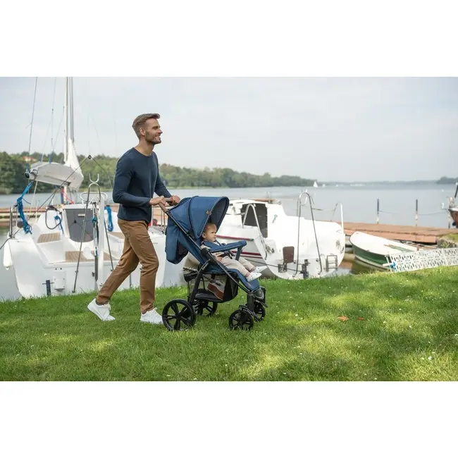 Lionelo - Carucior sport Annet Plus, De la nastere, Cu accesorii si capotina XXL reglabila, 0 - 22 Kg, Conform cu standardele europene de securitate EN1888-1 si EN1888-2, Verde BYNLO-ANNET_PLUS_GREEN_FOREST