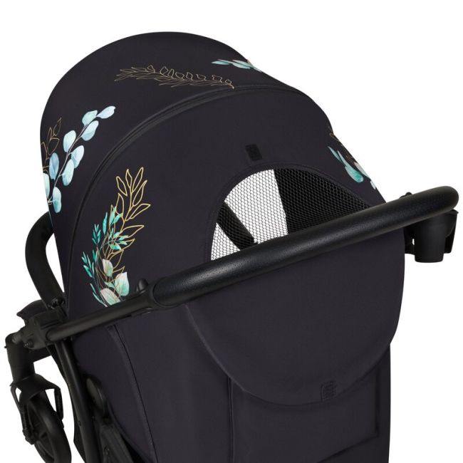 Lionelo - Carucior sport Annet Plus, Editie limitata, De la nastere, Cu accesorii si capotina XXL reglabila, 0 - 22 Kg, Conform cu standardele europene de securitate EN1888-1 si EN1888-2, Negru BYNLO-ANNET_PLUS_GOLDEN_MOMENTS