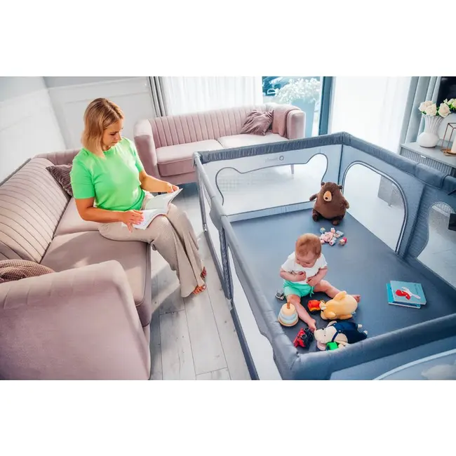Lionelo - Tarc de joaca Willow, Pliere compacta, Include sacosa depozitare, Din plasa, Cu doua intrari laterale, Cu fermoar, Cu ventuze, Gri BYNLO-WILLOW_GREY_CONCRETE