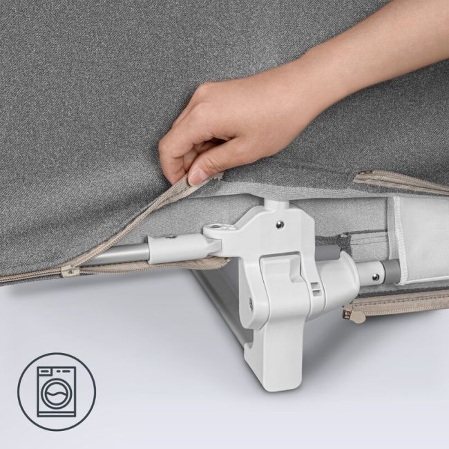 Bariera de protectie pentru pat, Lionelo, Lora XL, Pliabila, Sistem de blocare StandSafe, Geanta de transport inclusa, 150x46 cm, Conform cu BS 7972:2001+A1:2009, Gri BYNLO-LORA_XL_GREY_STONE